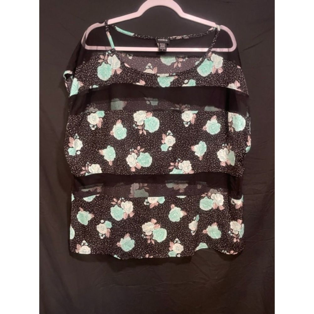 Torrid 2 Black Blue Floral Mesh Sleeveless Top 2X